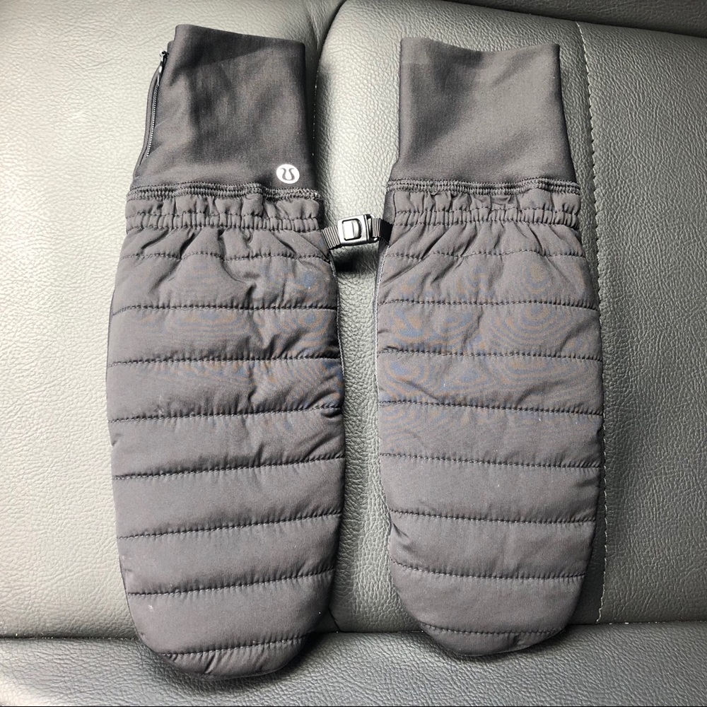 Lululemon Pinnacle Warmth Mittens